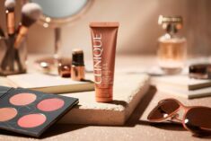 Set Design & Styling für Douglas, Thema: Bronzing Summer